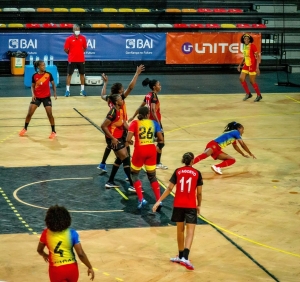 Agostinas invencíveis No Final Da fase Regular do Nacional
