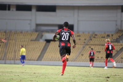 D´Agosto assume a liderança do campeonato
