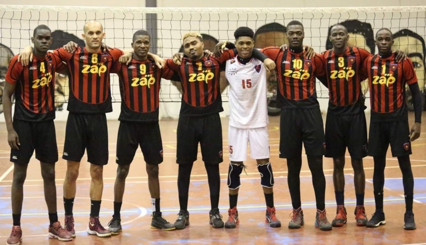 Equipa A de voleibol conquista campeonato provincial sénior masculino