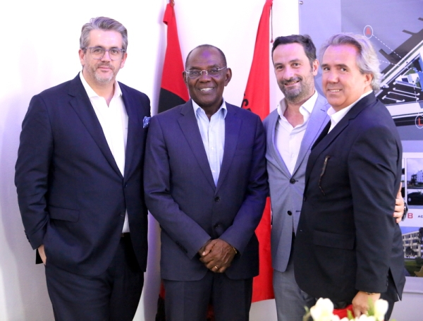 D´Agosto recebe visita dos representantes da consultora internacional "ERNST &amp; YOUNG"