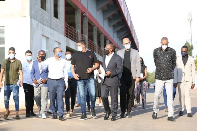 Internacional brasileiro Mário Jardel visita Cidade Desportiva