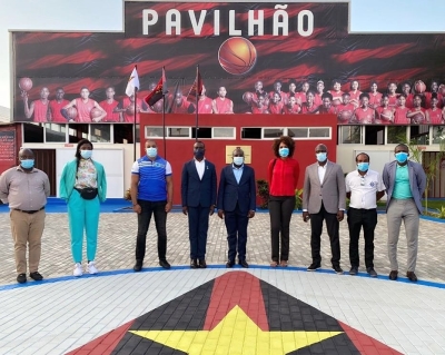Executivos do Porto do Lobito Visitam Cidade Desportiva